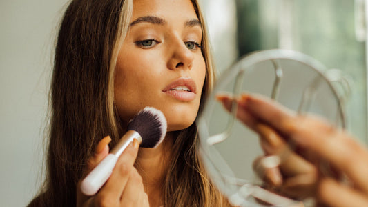 a women putting on make up quickly