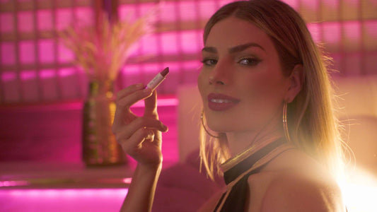 Why You Need a Clutch-Sized Cosmetic Set
